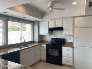 8365 E Indian School Rd in Scottsdale, AZ - Building Photo - Building Photo