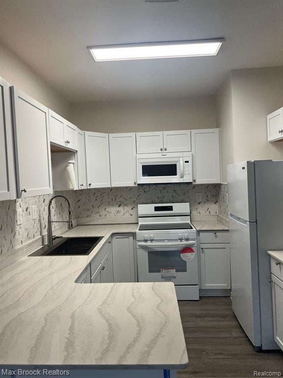 4012 Alia Dr in Warren, MI - Building Photo - Building Photo