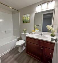 5312 Justin Ct in Virginia Beach, VA - Foto de edificio - Building Photo