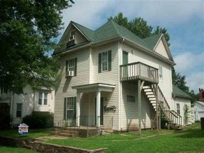 Bristol Garden Apartments And Nearby Sedalia For Rent 416 W 5th1 Bedroomcall For Pricing