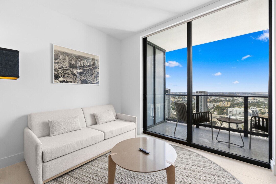 159 NE 6th St in Miami, FL - Building Photo