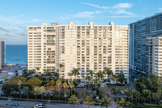 Plaza East Condominium in Fort Lauderdale, FL - Building Photo - Building Photo