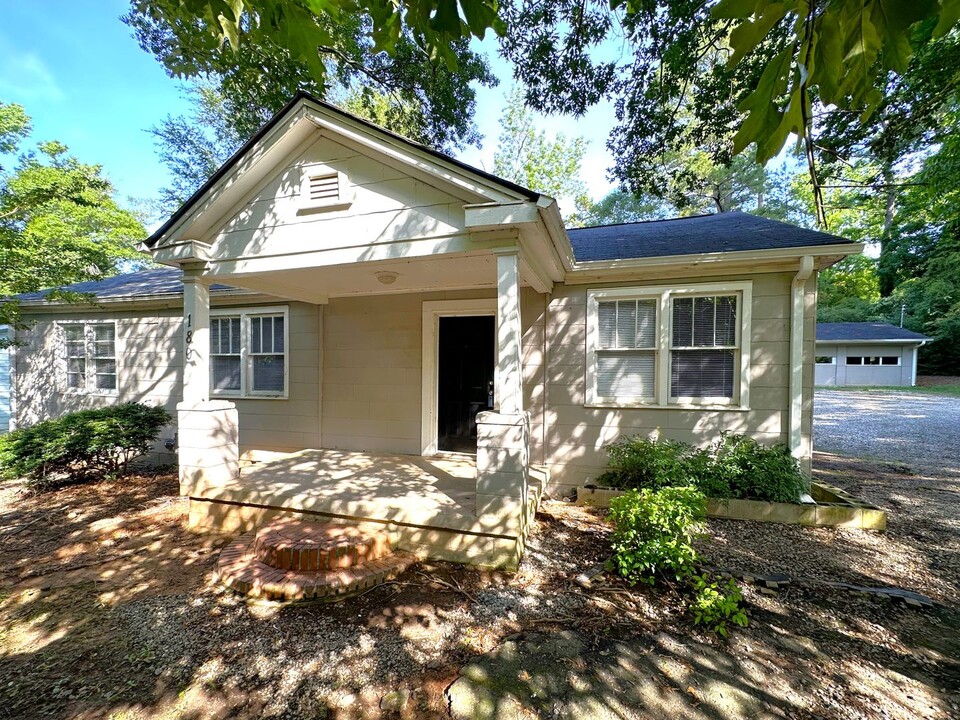 180 Indiana Ave in Athens, GA - Building Photo