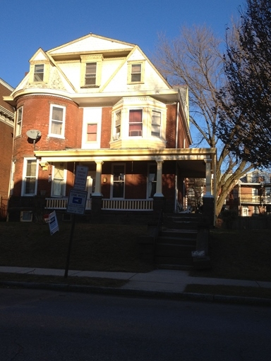 2221 N 3rd St in Harrisburg, PA - Foto de edificio