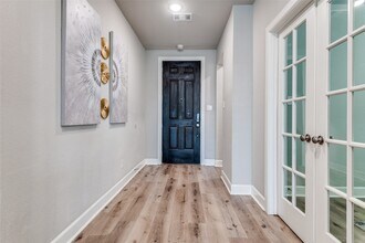 1284 Caprock Dr in Heath, TX - Foto de edificio - Building Photo