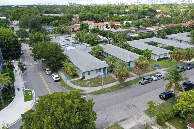property at 2499 SW 27th St