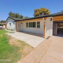 4028 E Edgemont Ave in Phoenix, AZ - Building Photo - Building Photo
