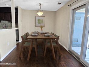 38 Worthington Ct in Freehold Township, NJ - Building Photo - Building Photo