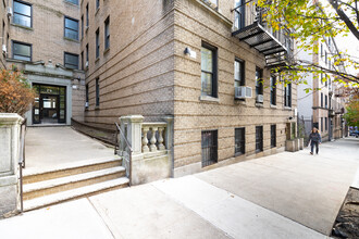 20 Colonel Robert Magaw Pl in New York, NY - Building Photo - Building Photo