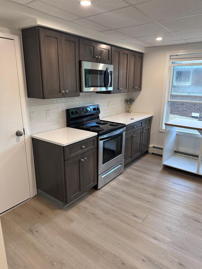 303 Boston Ave, Unit 3 in Medford, MA - Building Photo - Building Photo