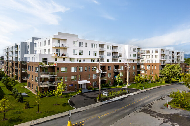 Loggia Saint-Lambert in St-Lambert, QC - Building Photo - Building Photo