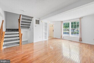 1542 St Lawrence Ct in Frederick, MD - Building Photo - Building Photo