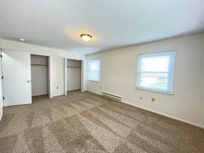 739 E Grandview Blvd in Erie, PA - Building Photo - Building Photo