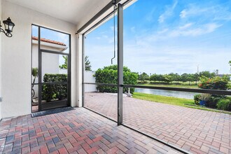10110 Akenside Dr in Boca Raton, FL - Building Photo - Building Photo