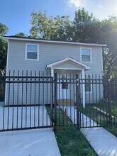 8502 N Main St in Houston, TX - Building Photo - Building Photo