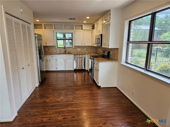 property at 3901 Chisholm Trail