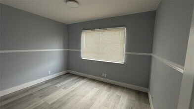 110 NW 60th Ave in Margate, FL - Building Photo - Building Photo