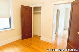 349 Pleasant St in Malden, MA - Building Photo - Building Photo