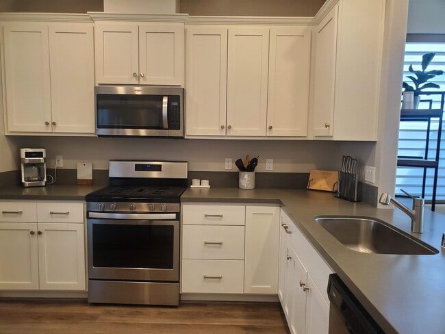 3525 Santiago Dr in Santa Rosa, CA - Building Photo - Building Photo
