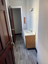 18 Cliff St in Waterbury, CT - Building Photo