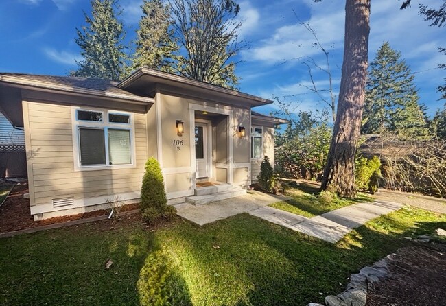 106 N 140th St in Seattle, WA - Building Photo - Building Photo