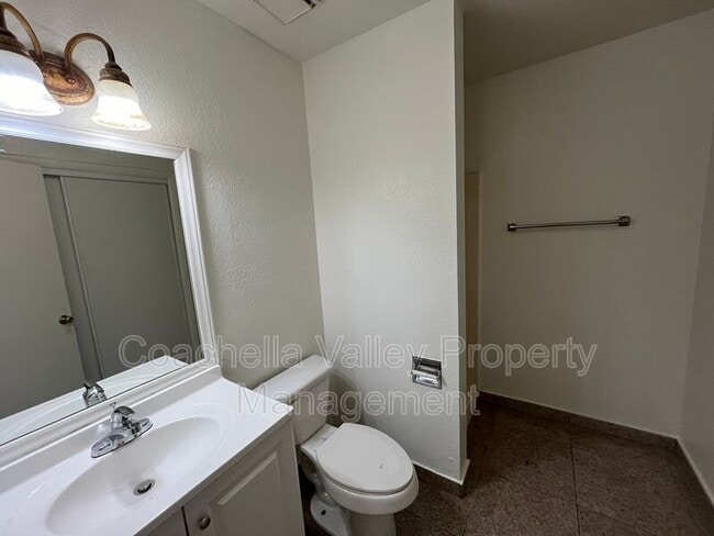 32300 Monte Vista Rd in Cathedral City, CA - Building Photo - Building Photo