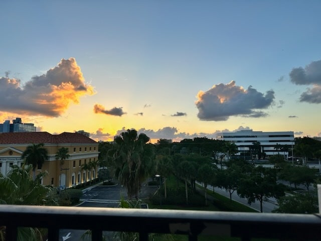 2421 NE 65th St in Fort Lauderdale, FL - Building Photo