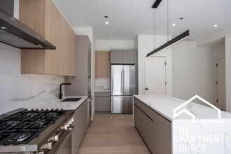 153 E Ohio St in Chicago, IL - Building Photo - Building Photo