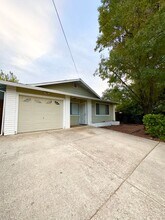 2109 Washington Ave in Shasta Lake, CA - Building Photo - Building Photo