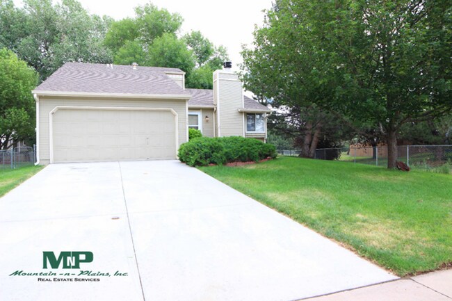 property at 1224 Sioux Blvd