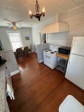 2007 Avenue M in Galveston, TX - Building Photo - Building Photo