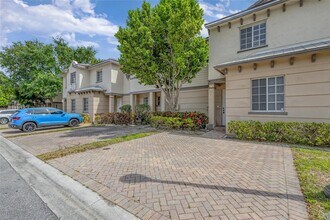 2037 Nassau Dr in West Palm Beach, FL - Building Photo - Building Photo