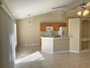 1720 Umbrella Tree Dr in Edgewater, FL - Building Photo - Building Photo
