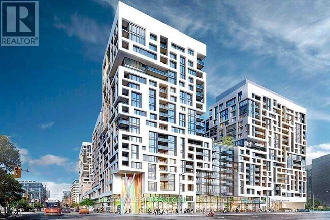 property at 27-10127 Bathurst St