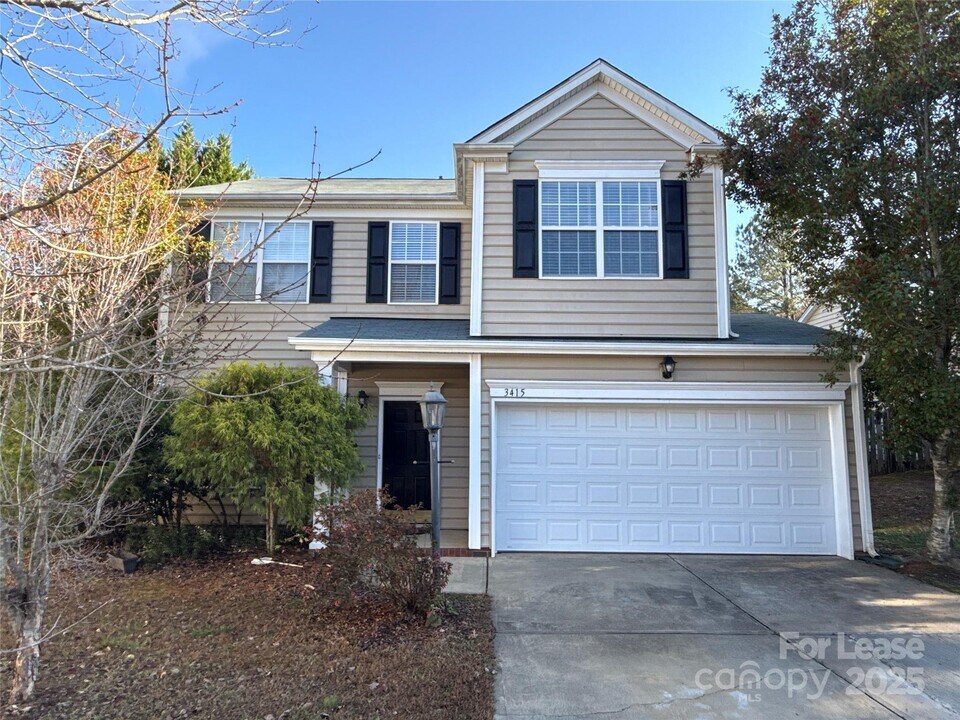 3415 Cole Mill Rd in Charlotte, NC - Building Photo