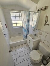 1921 Marseille Dr in Miami Beach, FL - Building Photo - Building Photo