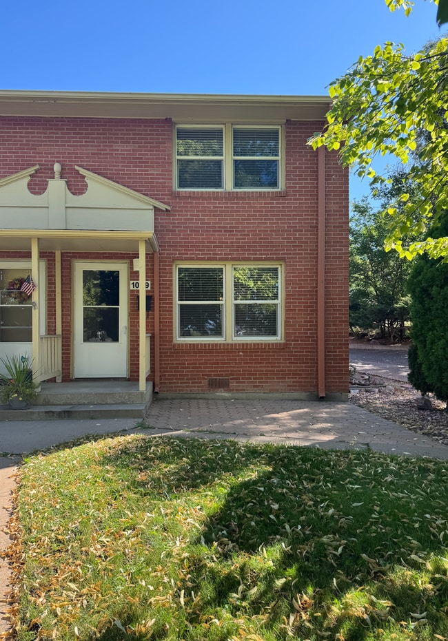 property at 1009 Constitution Rd