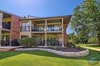 31 Abbey Villa Cir in Fontana-on-Geneva Lake, WI - Building Photo - Building Photo
