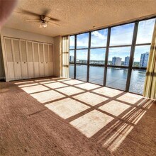 18181 NE 31st Ct, Unit 1501 in Aventura, FL - Foto de edificio - Building Photo