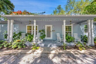 5023 SW 59th Ave in Miami, FL - Building Photo - Building Photo