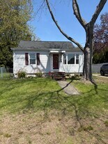 29 Bray Ave in Milford, CT - Building Photo