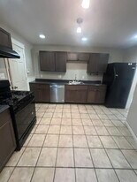 165 Sharpe St in Kingston, PA - Building Photo