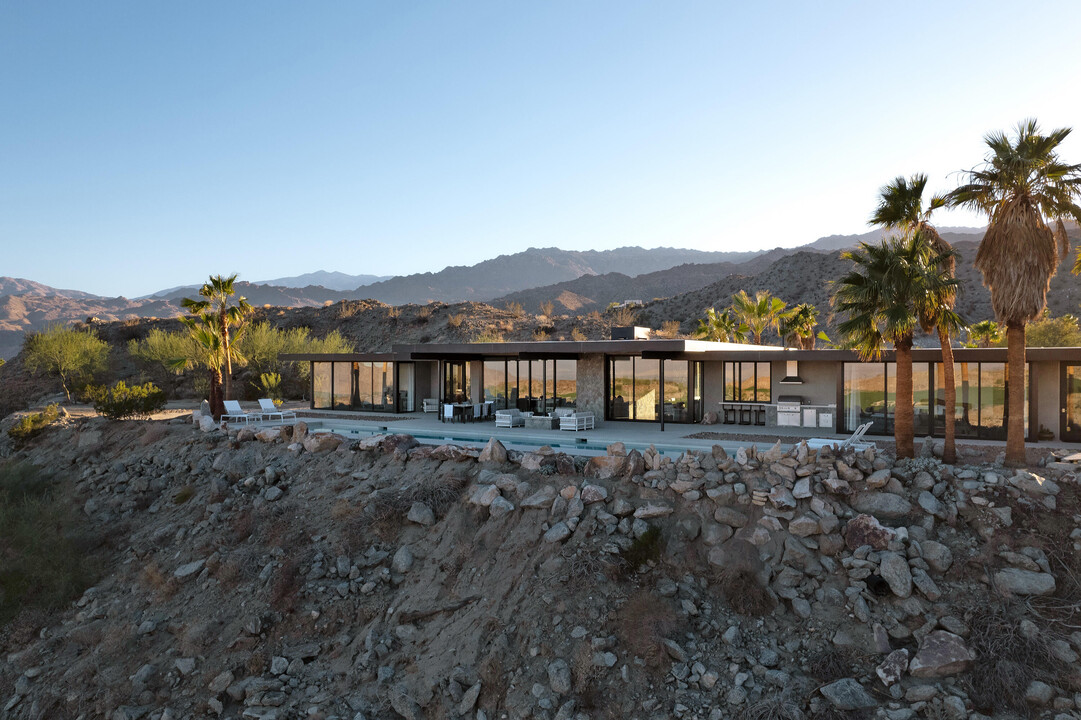 71270 Oasis Trail in Palm Desert, CA - Building Photo