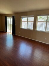 862 NW Oak Ln in Redmond, OR - Building Photo - Building Photo