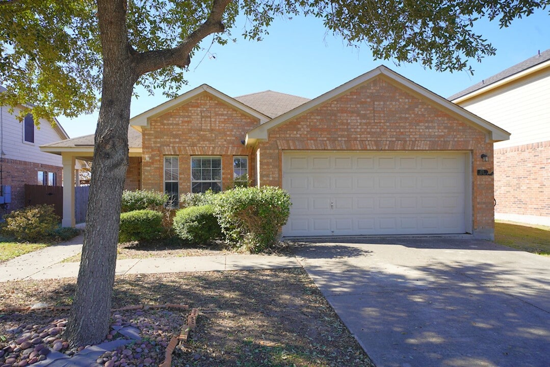 172 Bison Ln in Cibolo, TX - Building Photo