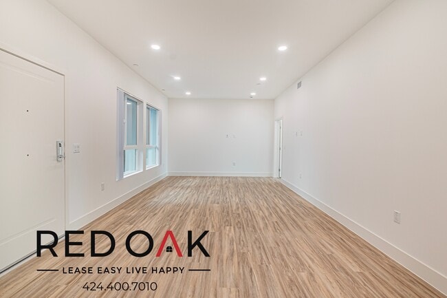 property at 4000 Mont Clair St