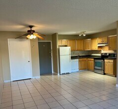 1119 Harbor View Dr in Rocky Hill, CT - Building Photo - Building Photo