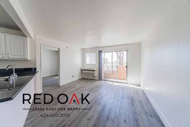 property at 6660 Vineland Ave