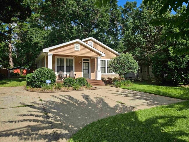 1609 N Martin Luther King Jr Blvd. in Tallahassee, FL - Building Photo - Building Photo