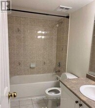 108 Louisbourg Way in Markham, ON - Building Photo - Building Photo